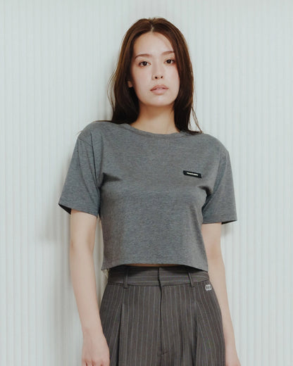 モデル：172cm / Mサイズ着用